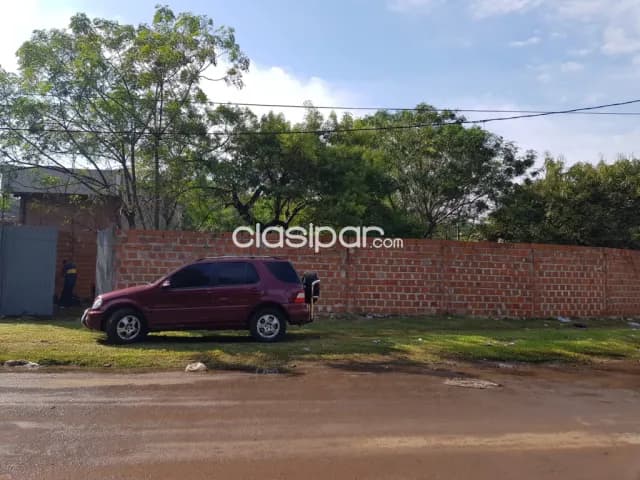 terreno al pie del cerro Lambaré, a 50 mts de Av. Perón y Costanera Sur — foto 3