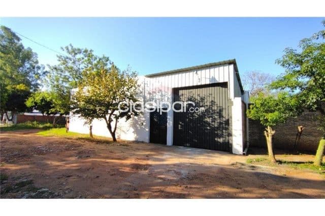 Campo grande (Luque –asuncion): 400m2 + oficinas + entrada camiones, 8.000.000 gs