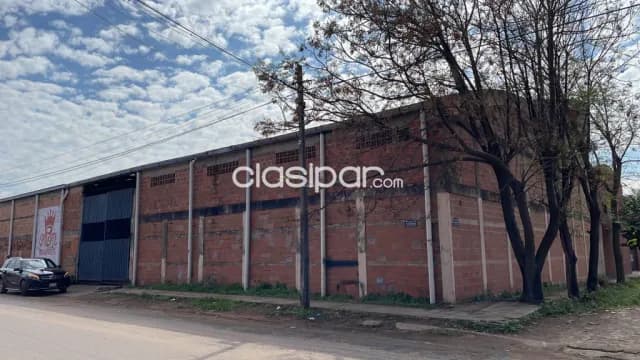 Z/ expo –mr alonso: 1.600 m2, salida a 2 calles + 6 oficinas – 12.000.000 gs — foto 3