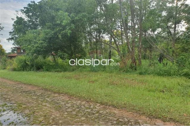 Terreno amplio, en esquina sadi 1 a solo 300 mtrs del lago, ubicado sobre empedrado, foto 3