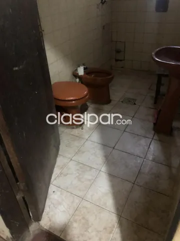 Lambare vendo propiedad en esquina con departamento, 2 salones, depósito y vivienda, foto 4