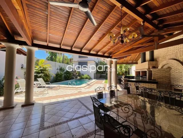 Manorá: Residencia finamente amoblada, 4 suites, jardín, piscina, 3.500 usd, foto 3