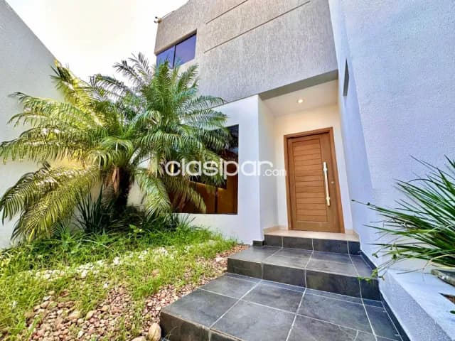 Residencia con duplex y oficina en barrio obrero usd 260.000, foto 3