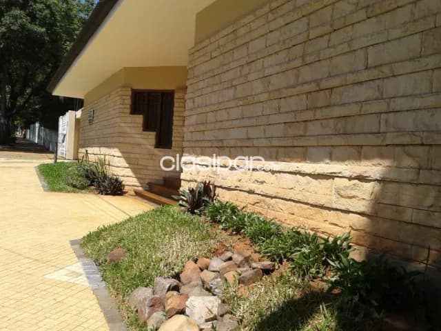 Las Mercedes – col s. Andres: Hermosa residencia, amplios ambientes, 3 dormit, jardín, foto 4