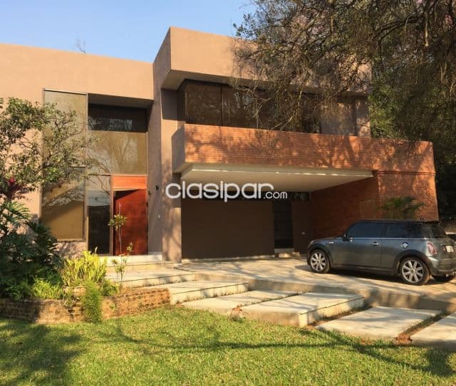 Luque - aeropuerto: Lujosa residencia, vendo / alquilo, en barrio cerrado de lujo, foto 1