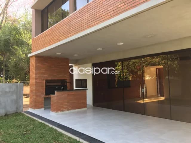 Luque - aeropuerto: Lujosa residencia, vendo / alquilo, en barrio cerrado de lujo, foto 3