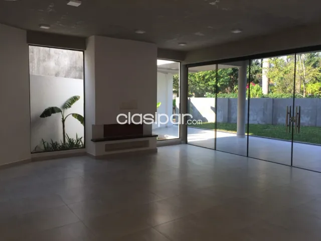 Luque - aeropuerto: Lujosa residencia, vendo / alquilo, en barrio cerrado de lujo, foto 4