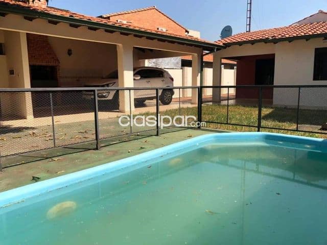 Casa en Fernando de la Mora Zona Norte