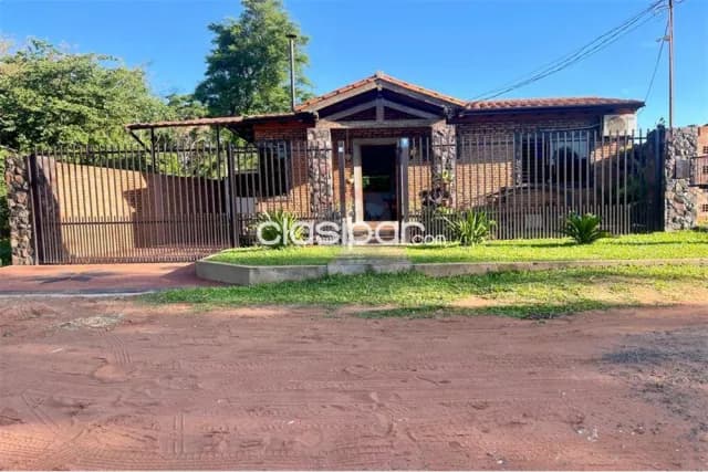 Casa en Villa Elisa con 2 dormitorios — foto 2