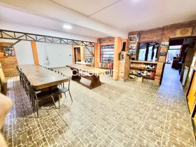 En Venta Depósito en Asunción, Barrio Los Laureles V100 — foto 5
