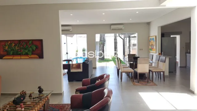Bo Jara / prox. Col francés: Oportunidad! Impecable residencia, 320m2, 3 dormit, jardín — foto 2