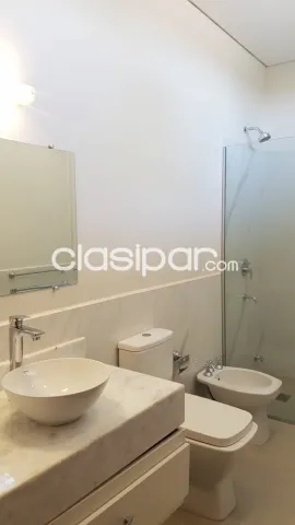 Bo Jara / prox. Col francés: Oportunidad! Impecable residencia, 320m2, 3 dormit, jardín — foto 5