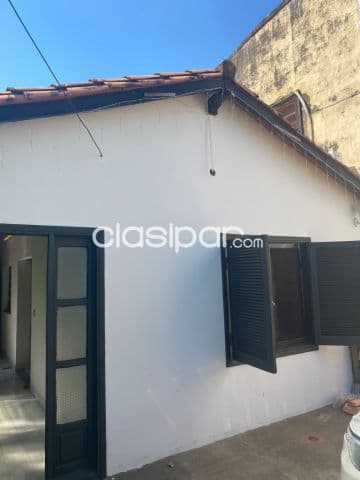 705 metros cuadrados. En pleno centro de Ayolas. O alquilo. Pero mejor vendo contado.!!!!, foto 1