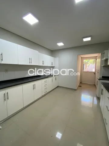 Villa Morra: Amplia y funcional residencia, 3 dormit, gran jardín, piscina, 10.000.000 gs, foto 5