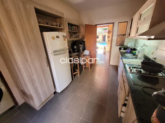 Bo Jara- prox. Col. Francés: Confortable residencia, 3 dormit, escritorio, jardín, piscina, foto 4