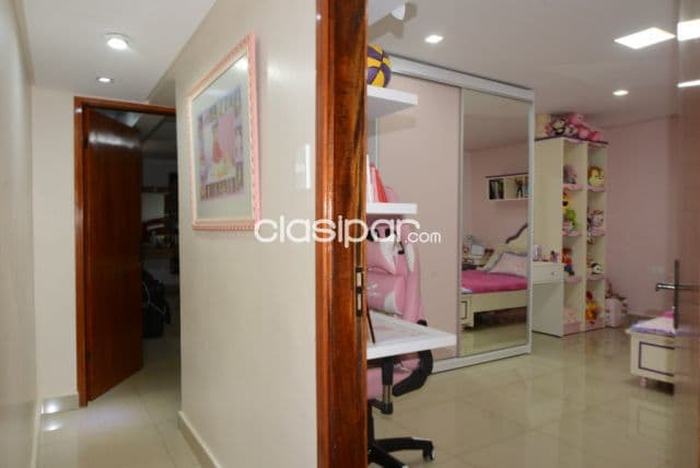 casa en Hernandarias área 6 (metros del ex aeropuerto) Terreno Titulada 15x30Esquina
