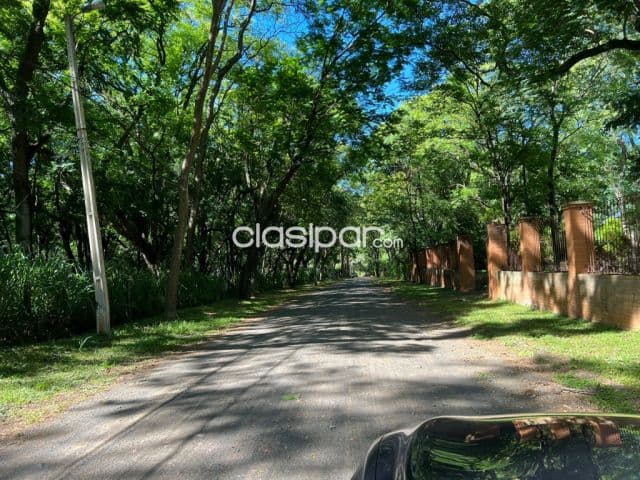 Terreno en surubii de 1.300 m2 en esquina-lla4815931