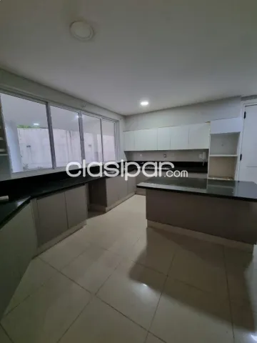 Hermosa residencia en condominio cerrado zona stma Trinidad — foto 2