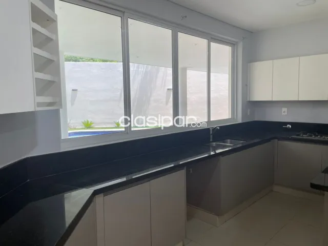 Trinidad: Elegante residencia en condominio: 4 suites, jardin, piscina, seg. 24hs, foto 5