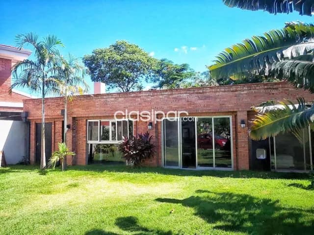 Mburucuyá – 1er.pdte: Elegante loft amoblado + jardín, oportunidad única!! – 5.500.000 gs — foto 3