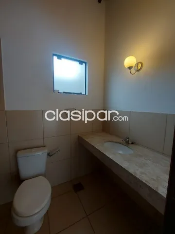 Casa en Luque barrio loma merlo cod 1993, foto 3