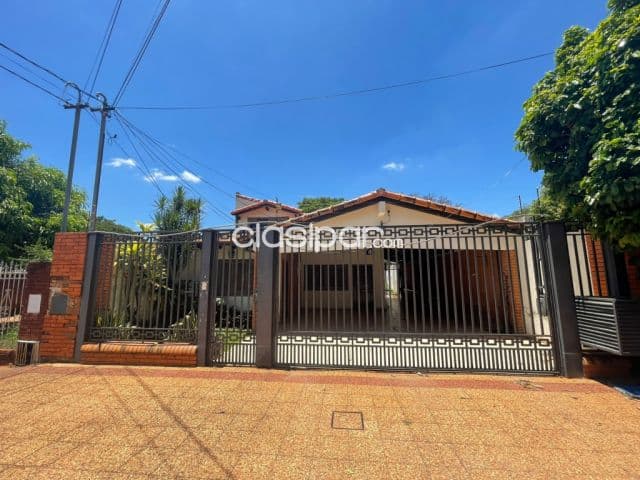 hermosa Casa en Luque - Palma Loma