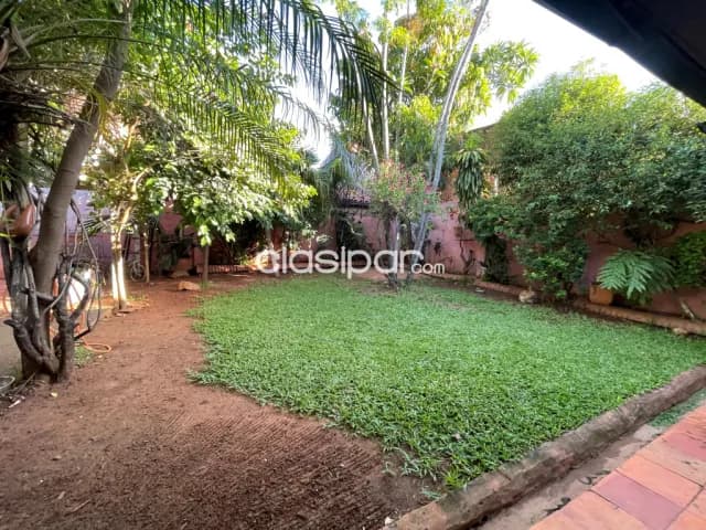 Casa a reciclar de 5 dormitorios en Salvador del Mundo, Asunción, foto 3