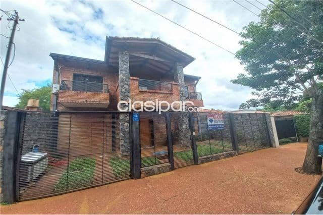 Hermosa residencia en barrio san miguel, foto 1