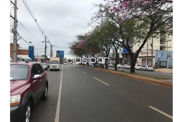terreno de 2070 m2 con construcción sobre avenida Caballero, foto 4