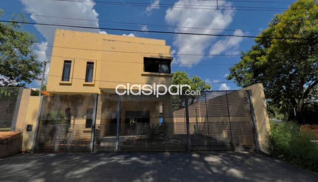 En venta amplia residencia en lambare - zona canal 13 - supermercado el pueblo