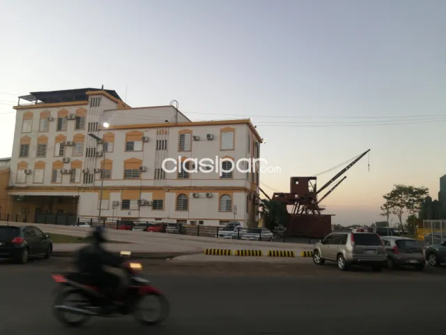 Un local frente al puerto de asuncion, foto 3
