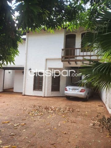 Manorá: Dúplex en alquiler, 3 dormit, jardín, piscina, 6.000.000 gs