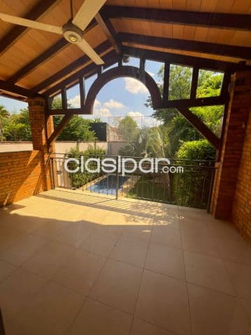 Bo Herrera: Finisima residencia, gran recepción, escritorio, 3 dormit, jardín, piscina