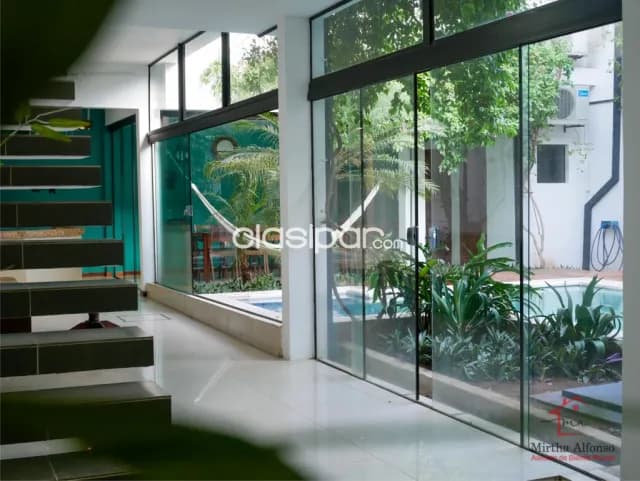 Bo mcal. Lopez: Residencia amoblada, 3 dormit, jardín, piscina, garajes, 2.500 usd, foto 3