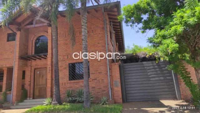 Mburucuyá: Elegante duplex, 3 dormit, amplia recepción, jardín, parrilla, 6.000.000 gs, foto 3