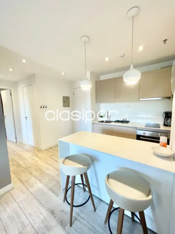 En Alquiler Departamento Amoblado y Equipado de 2 Habitaciones en Barrio Ykua Sati A157 — foto 4