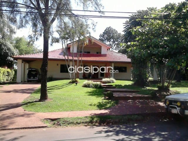 Casa A Precio De Terreno En El Parana Country Club De Hernandarias