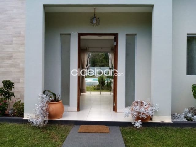 Sanber – los alpes: Bella residencia a estrenas, 800m2, 3 dormit, gran jardín + parking