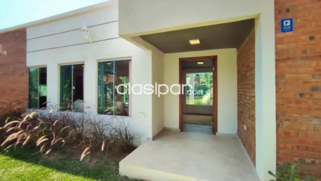 Urb. Sadi – sanber: A pasos del lago, 3 dormit, amplios ambientes, gran jardín, piscina — foto 2