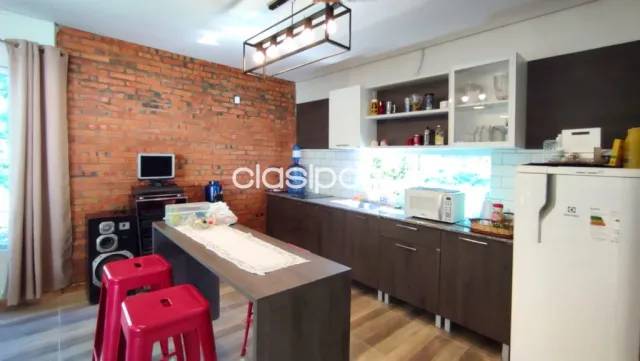 Urb. Sadi – sanber: A pasos del lago, 3 dormit, amplios ambientes, gran jardín, piscina — foto 4