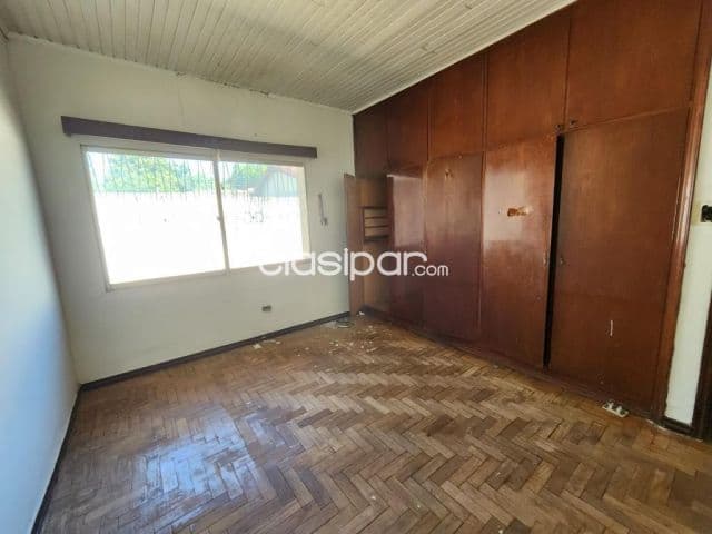 Casa amplia, toda en planta baja, ciudad de encarnacion — foto 1
