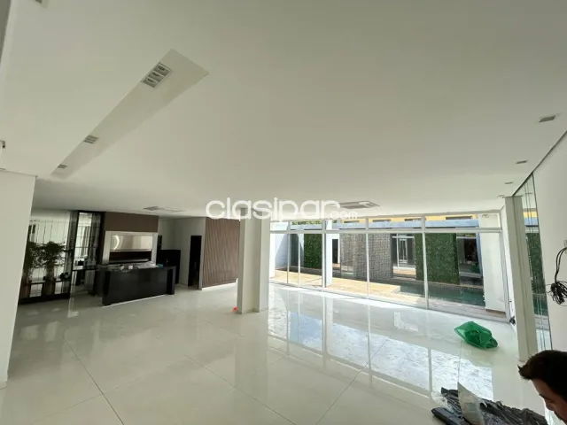 Ykua satí – prox. Santa teresa: Muy elegante residencia, 3 suites, jardín, piscina — foto 3