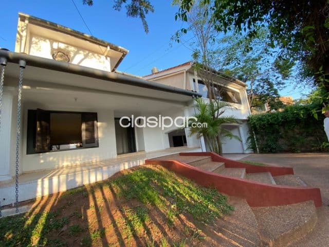 Bo Jara – brasilia: Amplia residencia p/ oficinas, empresas, consultorios, 3 niveles