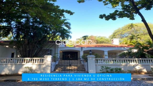 Avda. España – Carmelitas: Importante residencia, 4 suites, gran parque, piscina, parking, foto 1