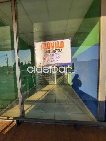 salón comercial Acceso Sur -Stock — foto 3