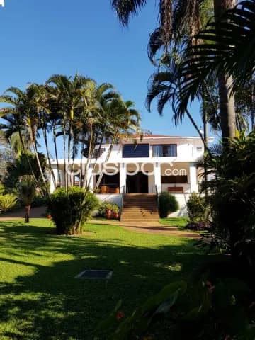 ¡En Venta! Casa de 4 Dormitorios en Suite, en San Lorenzo. (ID1317), foto 2