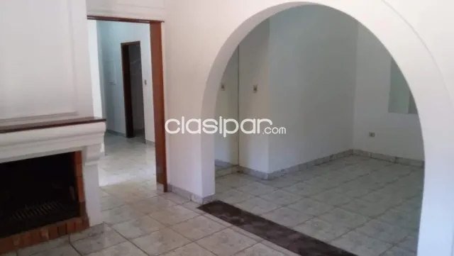 Amplia casa en Luque zona conmebol, foto 4