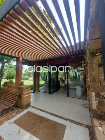 Casa en San Bernardino con Cancha de Padel - Zona Los Alpes-LHO4976423