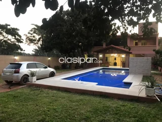 Lujosa residencia de 2 plantas con piscina quincho climatizado vendo en limpio !! Imperdib — foto 2
