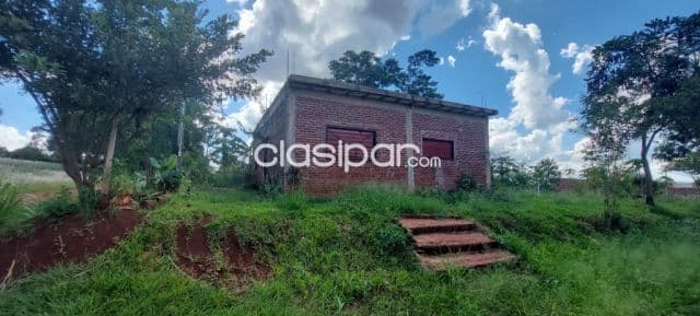 casa en esquina en el barrio Chaipe de Encarnación: 2 habitaciones y 1 baño — foto 1